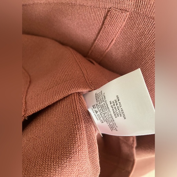 Express Salmon Structured Pink BNWT Top - Picture 6 of 6